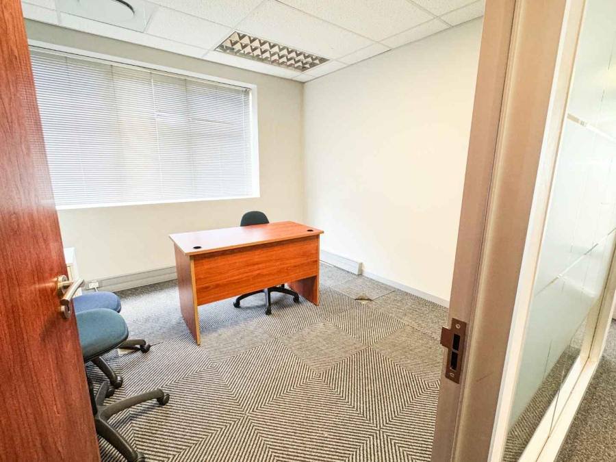 To Let Commercial Property for Rent in Plattekloof Western Cape
